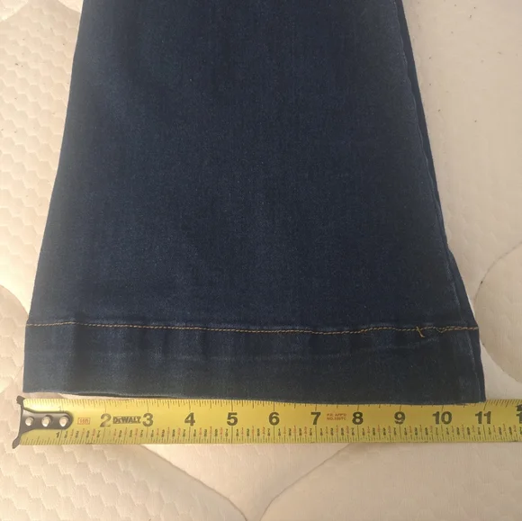 Vintage-Style Dark Wash Flare Jeans - Picture 12 of 12